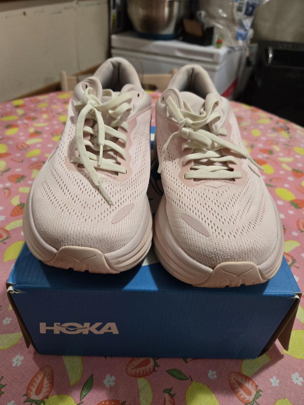 Women's Hoka Bondi 8 Size 8.5B